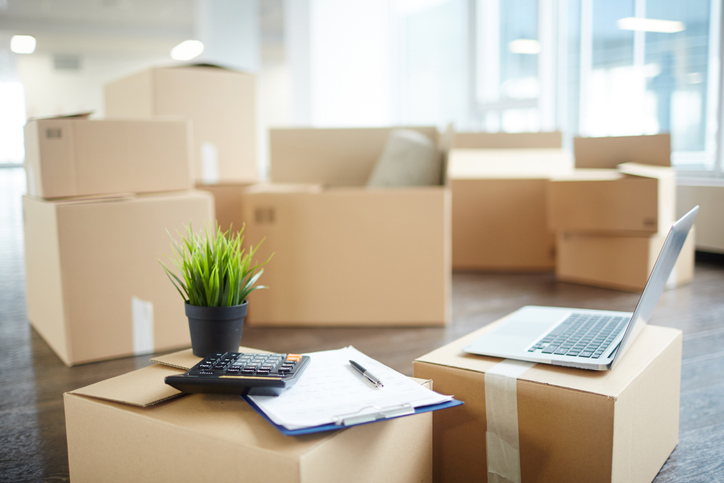 Stay organized for a successful commercial move